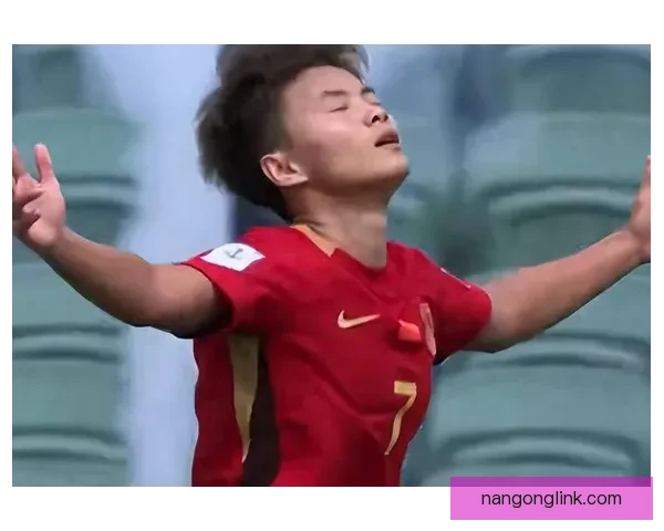 中国女足力克韩国挺进亚洲杯决赛 寻求历史性第五冠 中国女足力克韩国挺进亚洲杯决赛 寻求历史性第五冠