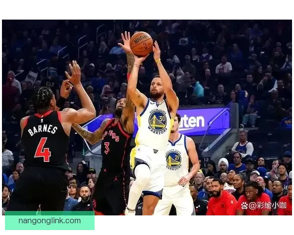 勇士库里无球跑动如何撬动防守体系重塑比赛节奏